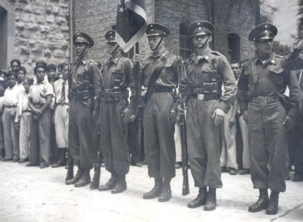 En Oaxaca: Comandante de la escolta José Concepción Carrillo Carrillo, abanderado Luis Schwartz Klein, a suizquierda Federico Rodríguez Moncada e Isauro Martínez Gálvez
